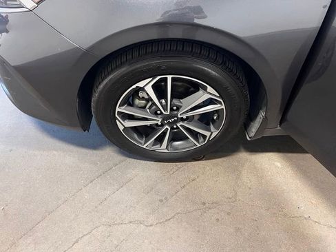 Used 2023 Kia Forte LXS FWD image 30