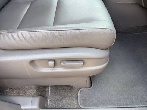 Used 2013 Honda Odyssey EX-L image 40