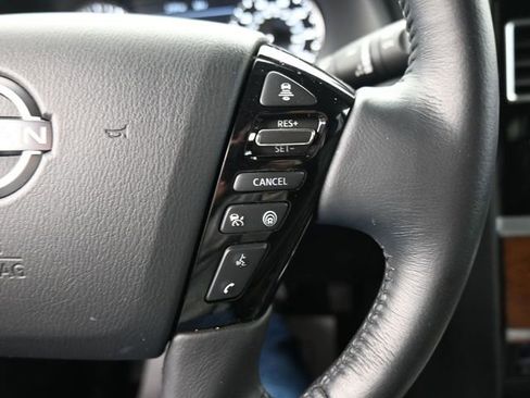 Used 2024 Nissan Armada SL w/ Captain's Chairs Package image 17