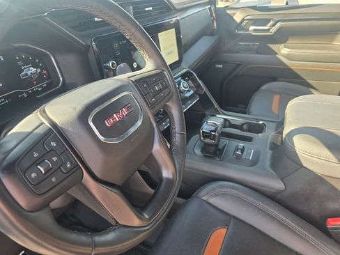 Used 2024 GMC Sierra 1500 AT4 w/ Technology Package AWD/4WD image 20