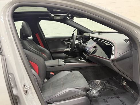 Used 2025 Mercedes-Benz E 53 AMG e 4MATIC Sedan image 45