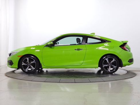 Used 2017 Honda Civic Touring image 5