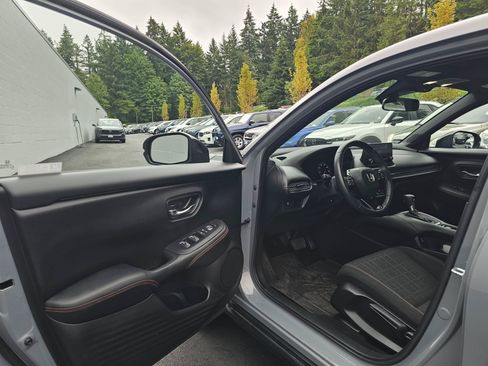Used 2024 Honda HR-V Sport image 22