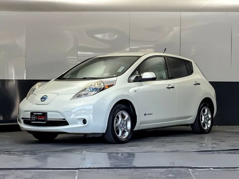 Used 2012 Nissan Leaf SV FWD image 7