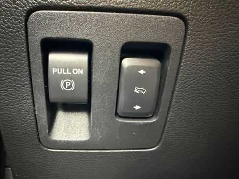 Used 2021 Ford Expedition Max Limited AWD/4WD image 25