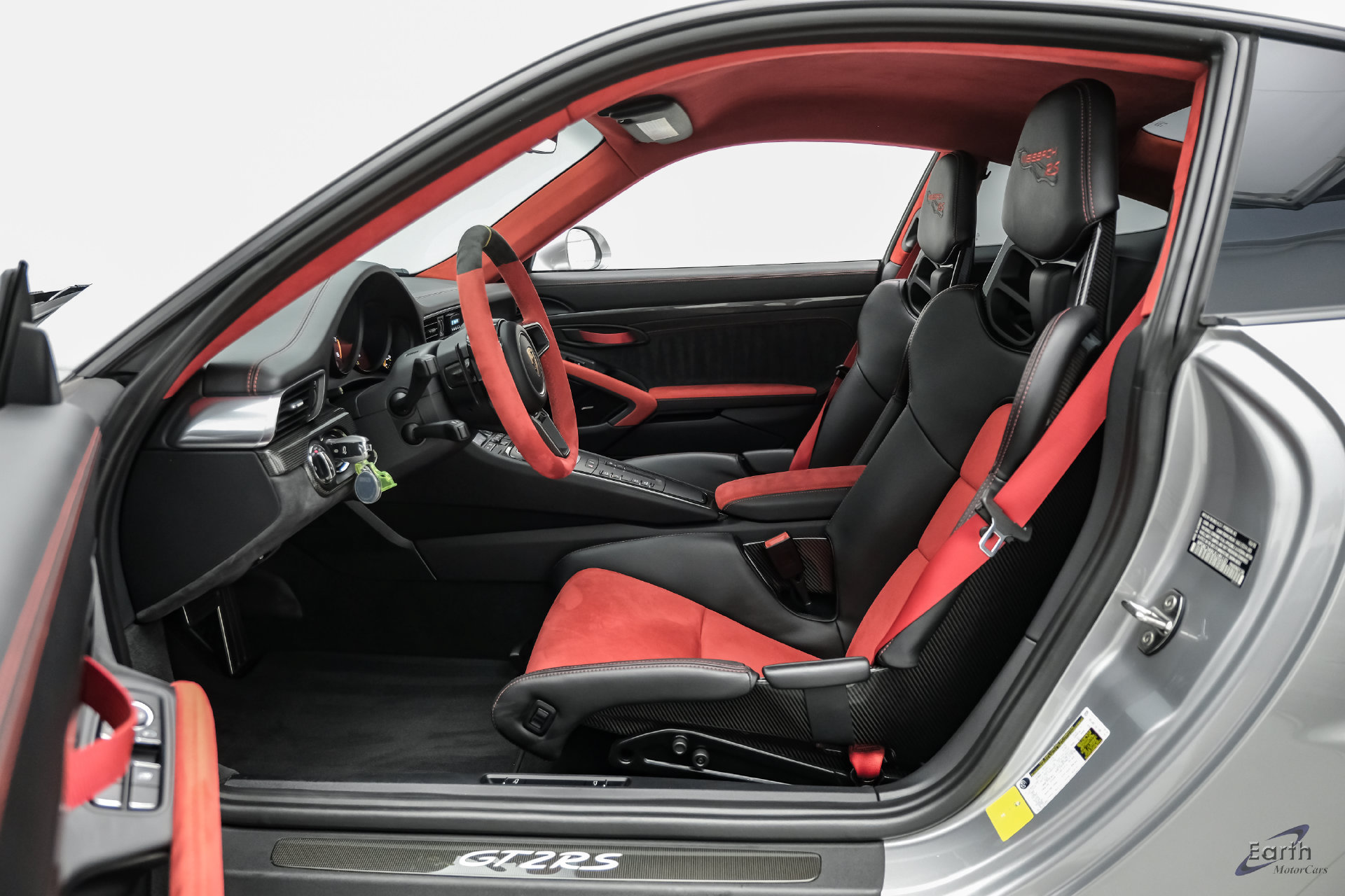 Used 2018 Porsche 911 GT2 RS RWD image 47