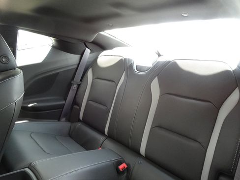 Used 2017 Chevrolet Camaro SS RWD image 14