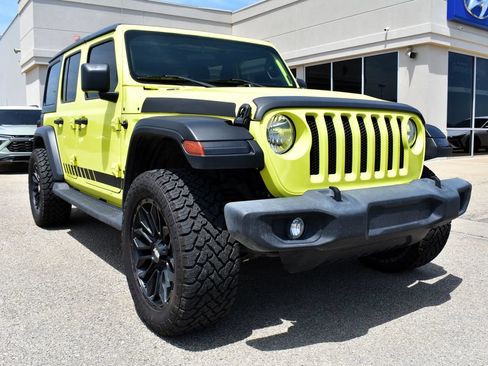 Used 2023 Jeep Wrangler Unlimited Sport AWD/4WD image 7