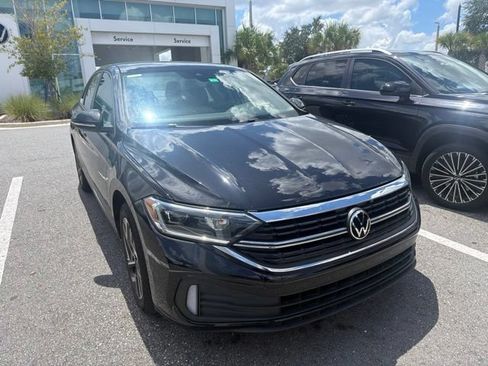 Used 2024 Volkswagen Jetta SEL FWD image 4
