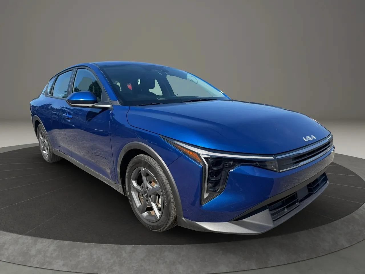 Used 2025 Kia K4 FWD image 3
