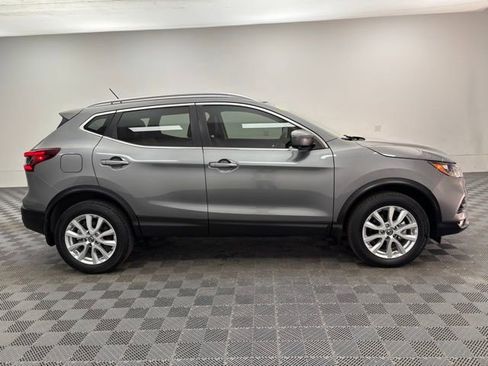 Used 2022 Nissan Rogue Sport SV w/ Technology Package FWD image 6