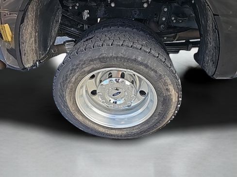 Used 2024 Ford F450 Lariat w/ Chrome Package image 17