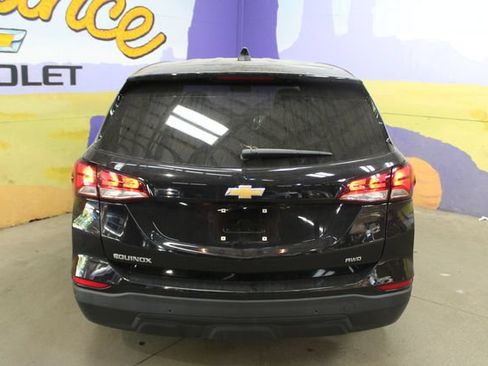 Used 2023 Chevrolet Equinox LS w/ LS Convenience Package AWD/4WD image 7