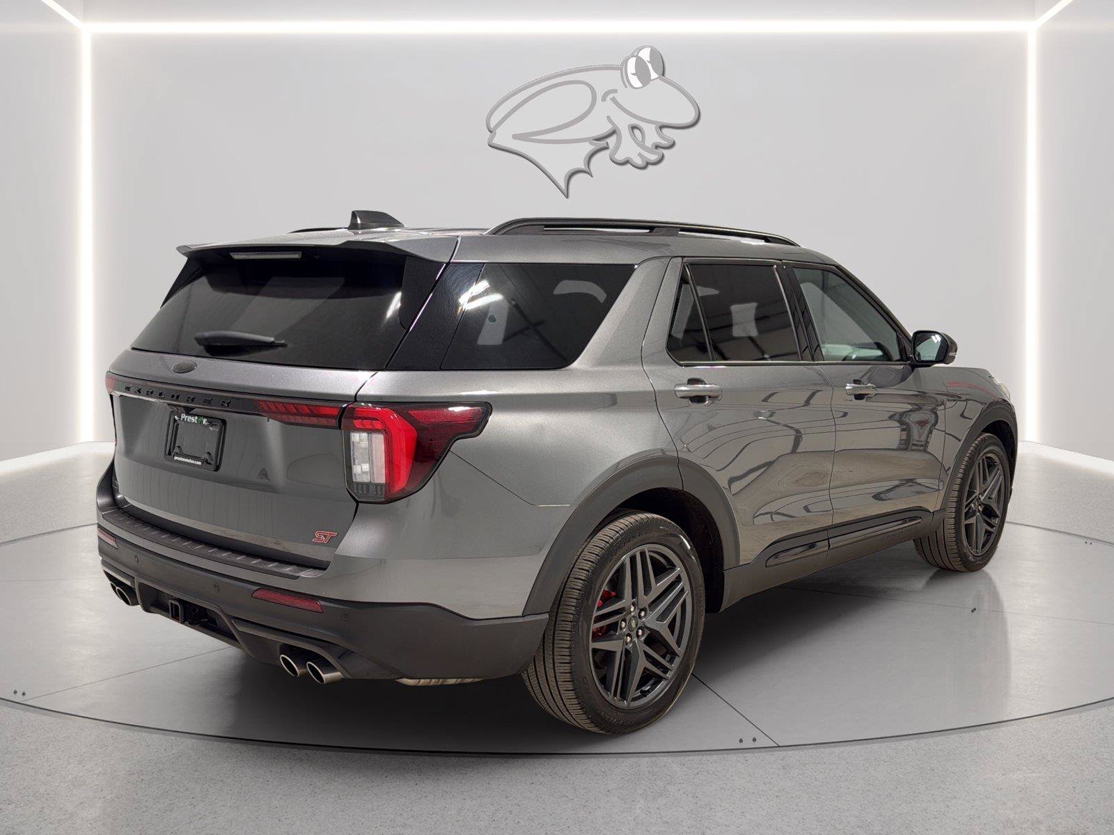 Used 2025 Ford Explorer ST w/ Sun And Sound Package AWD/4WD image 5