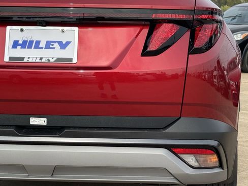 New 2026 Hyundai Tucson SE image 6