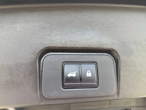 Certified 2023 Nissan Rogue SV w/ SV Premium B Package AWD/4WD image 10