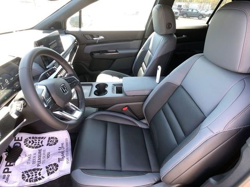 New 2025 Honda Prologue Touring image 12