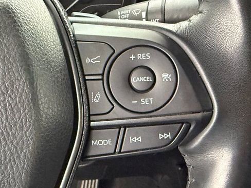 Used 2023 Toyota Camry SE w/ Convenience Package image 12