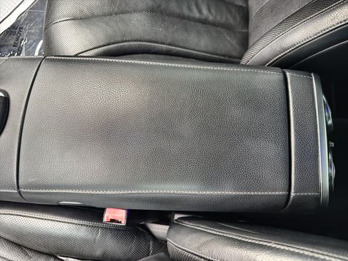 Used 2015 Mercedes-Benz S 550 Sedan image 24