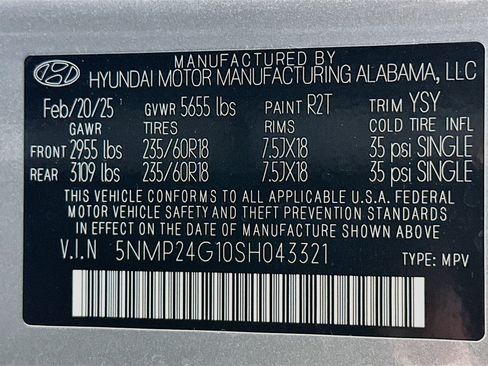 Used 2025 Hyundai Santa Fe SEL FWD image 12