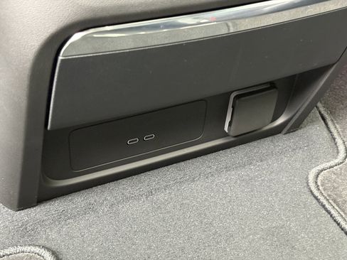 New 2026 Cadillac Escalade IQL Luxury image 17