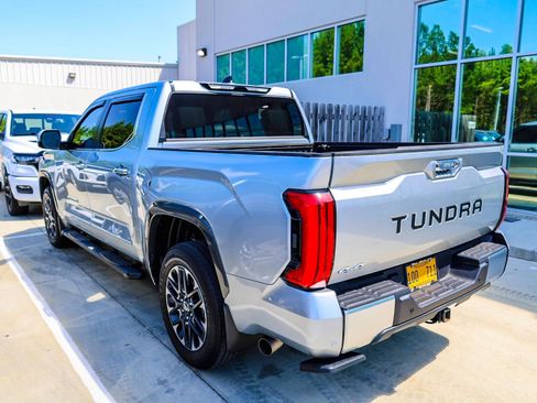 Used 2025 Toyota Tundra Limited AWD/4WD image 4