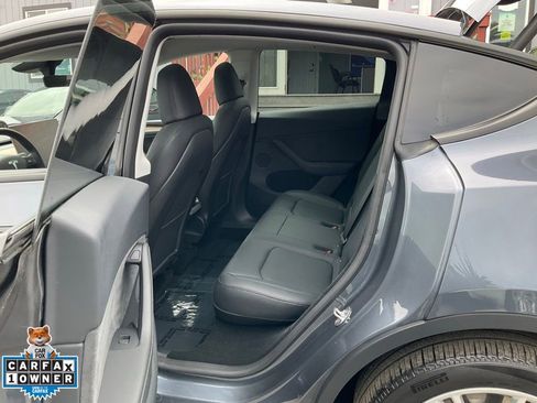 Used 2023 Tesla Model Y Long Range AWD/4WD image 7
