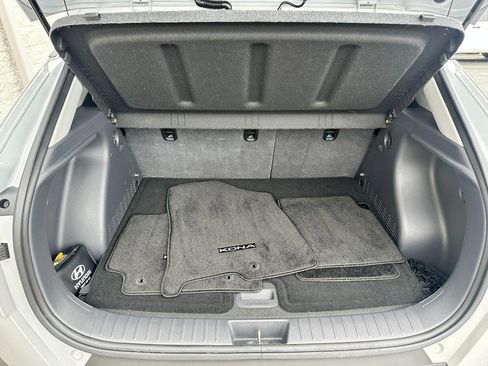 Used 2024 Hyundai Kona SEL w/ Convenience Package FWD image 6