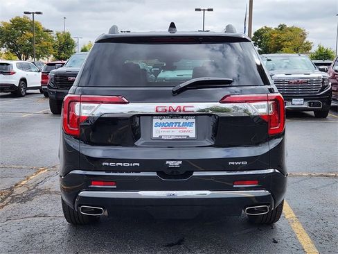 Used 2023 GMC Acadia Denali w/ Black Diamond Edition image 5