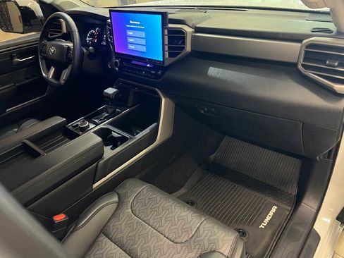 Used 2023 Toyota Tundra Limited image 15