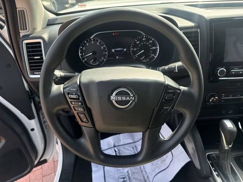 Used 2022 Nissan Frontier SV RWD image 15