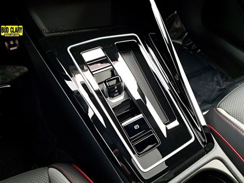 New 2026 Volkswagen GTI SE FWD image 31