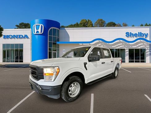 Used 2021 Ford F150 XL w/ Trailer Tow Package image 4