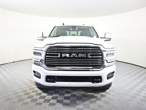 Used 2024 RAM 2500 Laramie AWD/4WD image 11