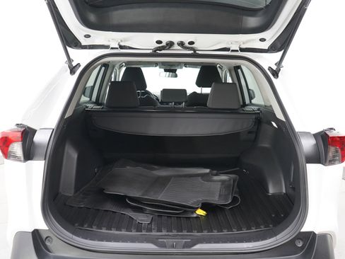 Used 2025 Toyota RAV4 XLE image 15