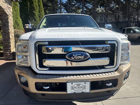 Used 2012 Ford F250 King Ranch w/ King Ranch w/Chrome Pkg image 8