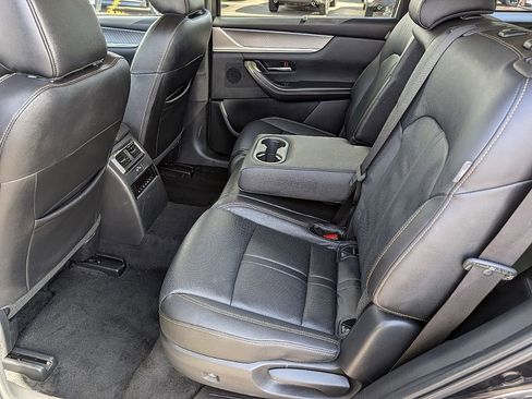 Certified 2024 MAZDA CX-90 Plug-In Hybrid w/ Preferred image 22