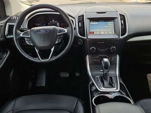 Used 2017 Ford Edge SEL w/ Equipment Group 201A FWD image 18