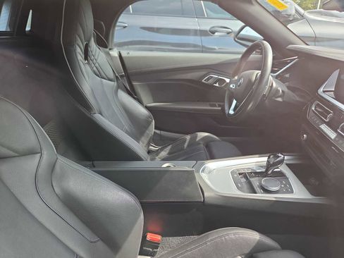 Used 2019 BMW Z4 sDrive30i w/ Executive Package RWD image 12