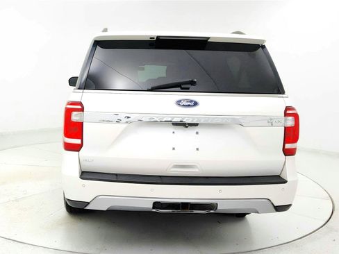 Used 2018 Ford Expedition Max XLT w/ Equipment Group 202A RWD image 4