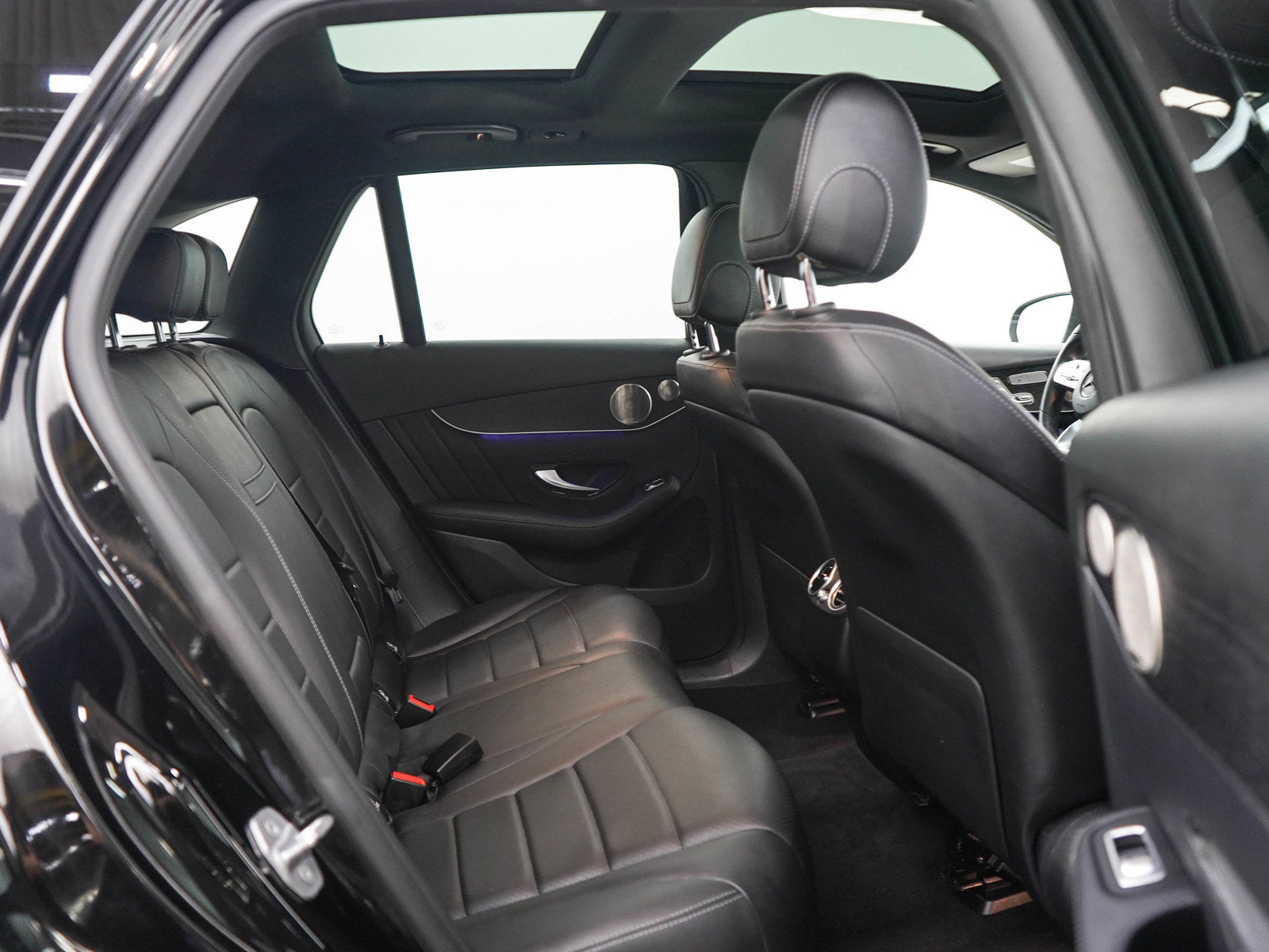 Used 2021 Mercedes-Benz GLC 300 4MATIC image 12