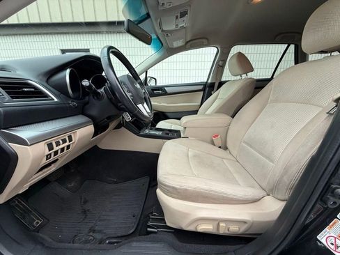 Used 2017 Subaru Outback 2.5i Premium w/ Popular Package #1 AWD/4WD image 21