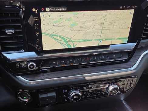 New 2026 GMC Sierra 1500 SLT image 11