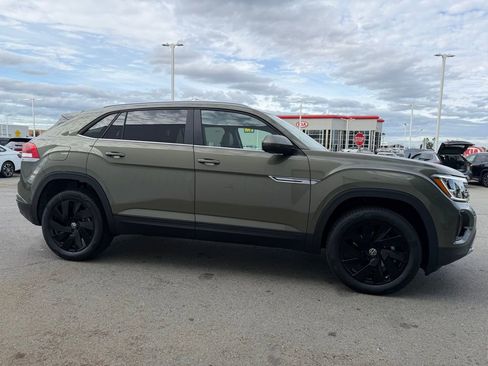 New 2026 Volkswagen Atlas Cross Sport SE image 8