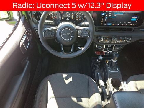 Used 2025 Jeep Wrangler Unlimited Rubicon w/ Safety Group AWD/4WD image 11