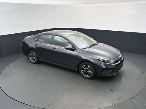 Used 2024 Kia Forte LXS FWD image 33