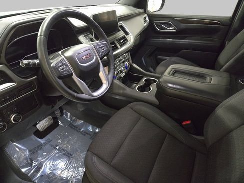 Used 2023 GMC Yukon XL SLE image 19