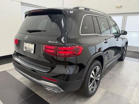 New 2025 Mercedes-Benz GLB 250 4MATIC image 2