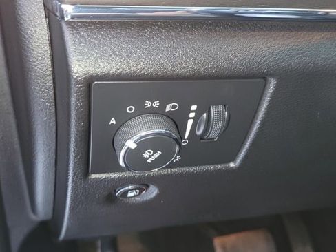 Used 2016 Jeep Grand Cherokee Limited image 28