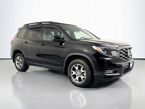 Certified 2023 Honda Passport TrailSport image 3